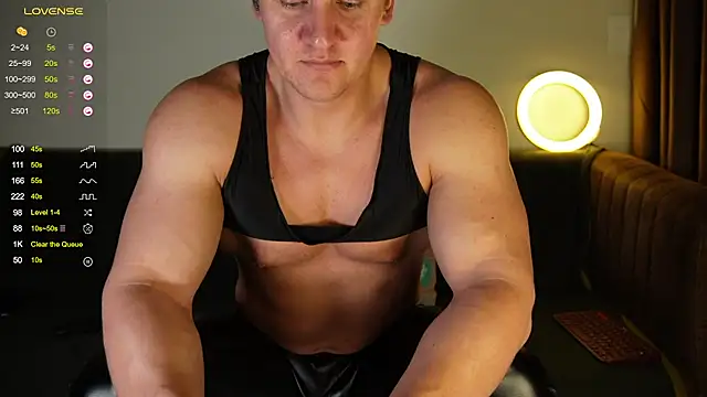 Snapshot of SteeveMuscle chatting on 02-09-25, 05:40 SteeveMuscle online show from 02-09-25, 05:40