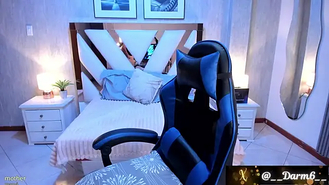 Lia Simons online show from 06-11-26, 03:25