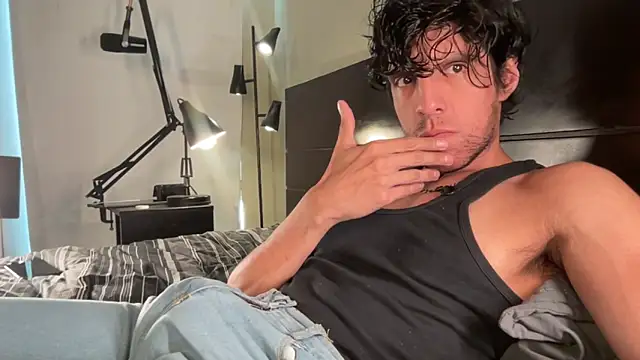 Snapshot of beranco19 chatting on 02-04-26, 08:15 beranco19 online show from 02-04-26, 08:15