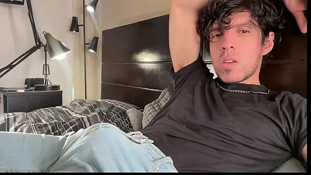 Snapshot of beranco19 chatting on 02-05-26, 06:26 beranco19 online show from 02-05-26, 06:26