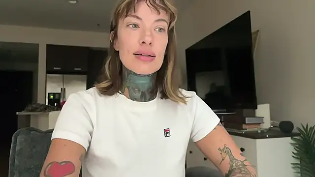 airgeadx online show from 11-08-25, 03:04