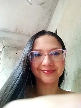 Camilatinass  online show from 04-07-26, 12:07