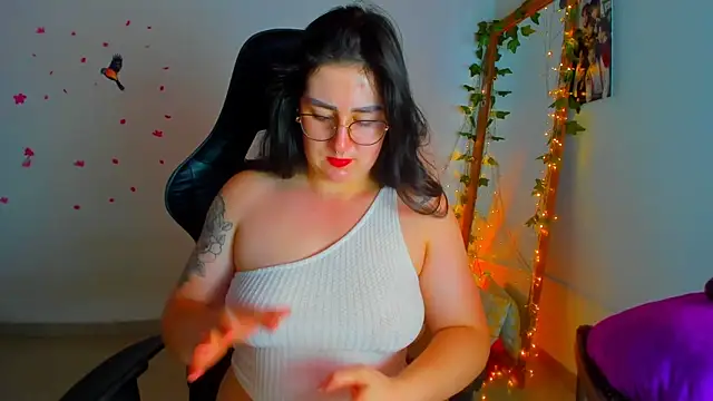 Susan Foxx online show from 11-06-25, 07:51