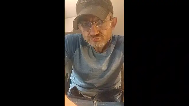 ROBERT0516 online show from 11-30-25, 04:08