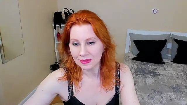 FoxySophia online show from 02-12-26, 10:53