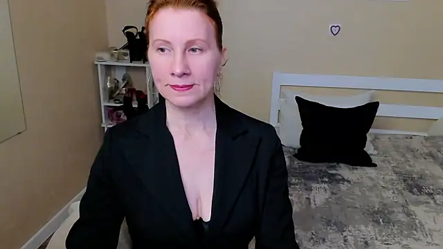 FoxySophia online show from 10-02-25, 04:05
