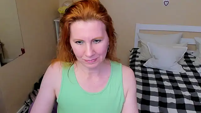 FoxySophia online show from 11-16-25, 07:29