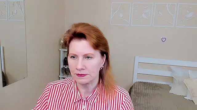FoxySophia online show from 02-26-25, 07:32
