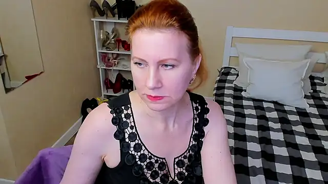 FoxySophia online show from 11-06-25, 10:19