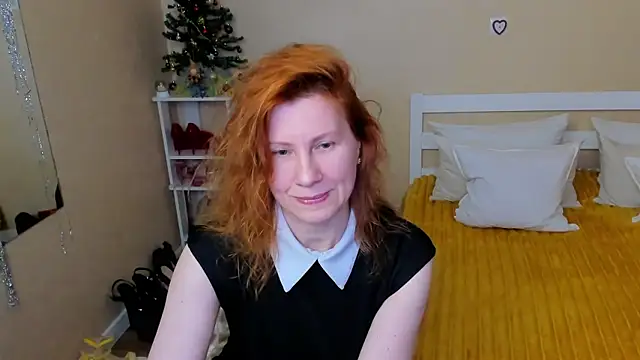 FoxySophia online show from 12-21-25, 02:52