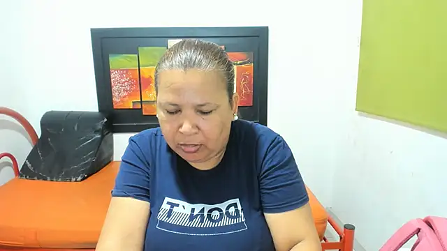 Snapshot of beckyummys chatting on 02-14-25, 12:14 beckyummys online show from 02-14-25, 12:14