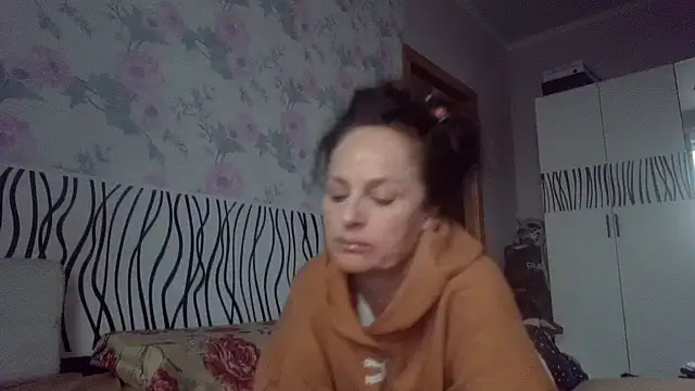 LindaStarS online show from 10-08-25, 06:04