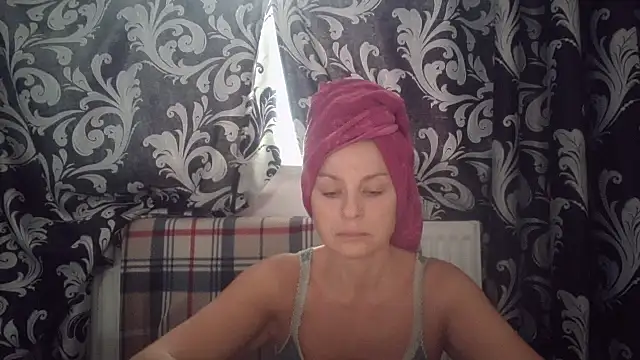 LindaStarS online show from 11-04-25, 07:34