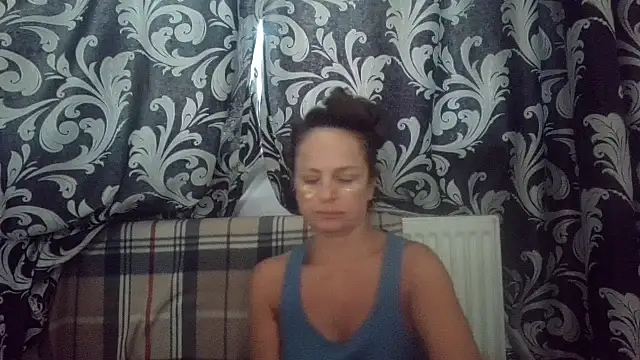 LindaStarS online show from 09-27-25, 06:41