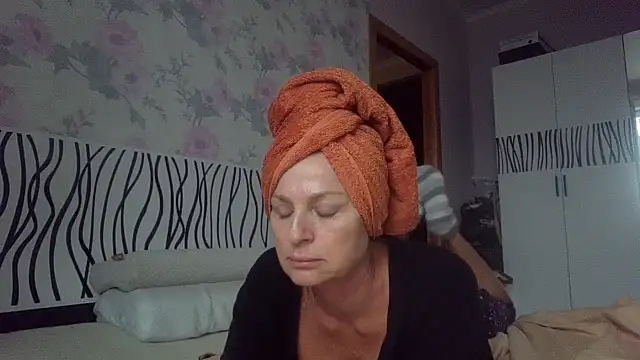 LindaStarS online show from 10-06-25, 02:29