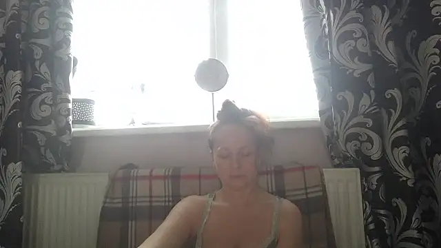 LindaStarS online show from 03-20-26, 05:08