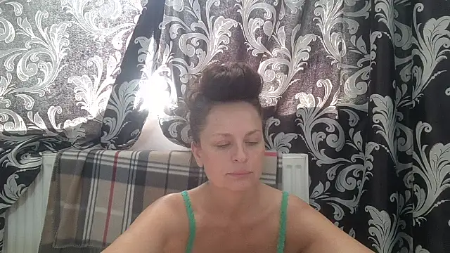 LindaStarS online show from 06-19-26, 11:27