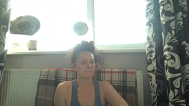 LindaStarS online show from 06-10-26, 04:30