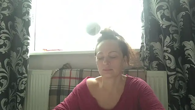 LindaStarS online show from 04-09-26, 06:30