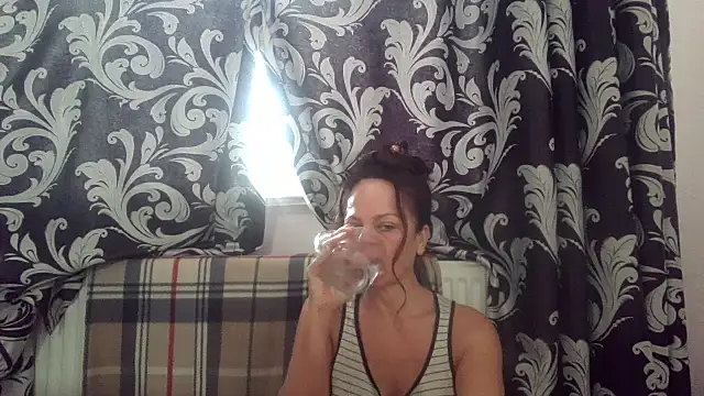 LindaStarS online show from 11-12-25, 07:56