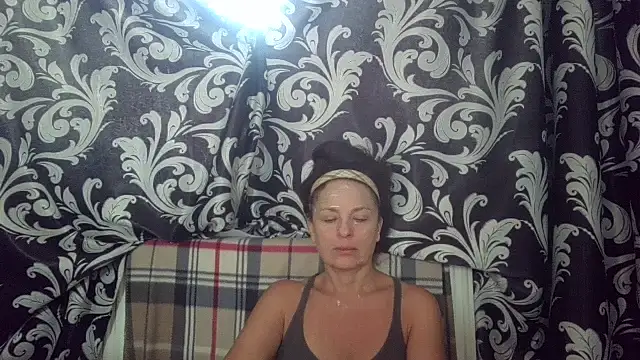 LindaStarS online show from 07-27-26, 04:19