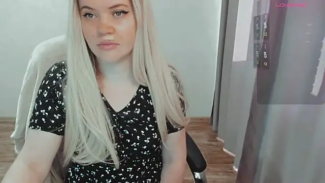 AllAboutLoveXx online show from 02-04-26, 07:03