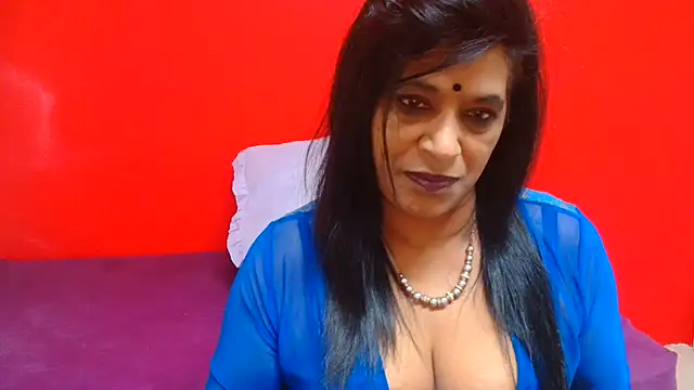 Snapshot of INDIANFUSION chatting on 06-23-26, 05:27 INDIANFUSION online show from 06-23-26, 05:27