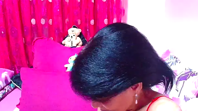 SLUTTYROXY online show from 10-06-25, 07:25