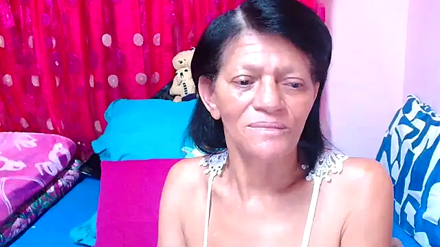 SLUTTYROXY online show from 11-17-25, 05:50