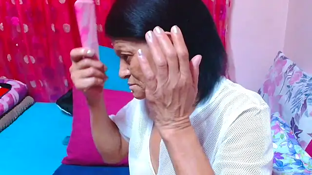 SLUTTYROXY online show from 04-10-26, 06:53