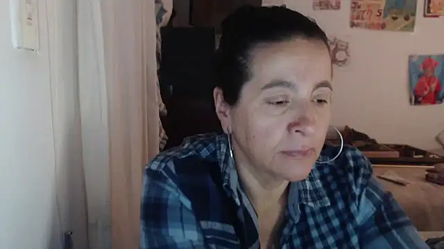 Snapshot of stefilove10 chatting on 11-20-25, 02:29 stefilove10 online show from 11-20-25, 02:29