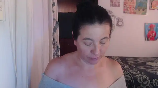 stefilove10 online show from 02-11-25, 05:40