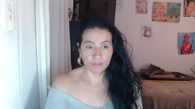 stefilove10 online show from 10-28-25, 02:16