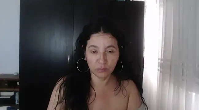 stefilove10 online show from 12-19-24, 06:56