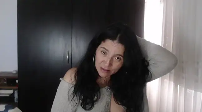 stefilove10 online show from 12-19-24, 03:52