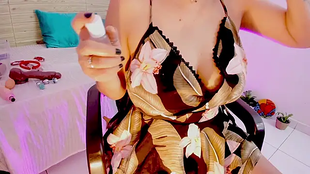 lilahSweet online show from 12-15-25, 11:49