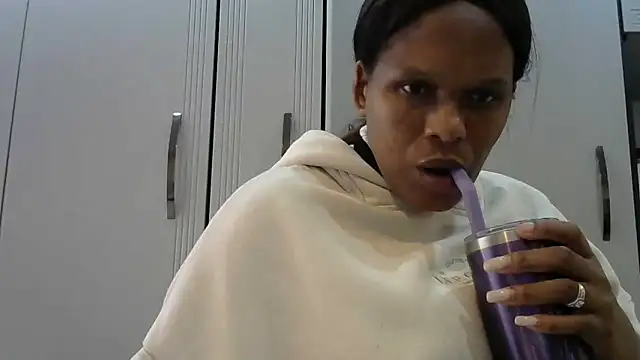 Snapshot of blackslut4u chatting on 05-13-26, 02:24 blackslut4u online show from 05-13-26, 02:24