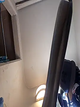 Snapshot of UncutHammer69 chatting on 11-08-25, 08:01 UncutHammer69 online show from 11-08-25, 08:01