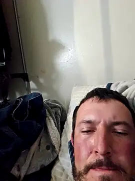 Snapshot of UncutHammer69 chatting on 12-15-25, 04:02 UncutHammer69 online show from 12-15-25, 04:02