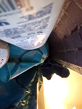 Snapshot of UncutHammer69 chatting on 12-23-25, 08:13 UncutHammer69 online show from 12-23-25, 08:13