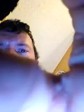 Snapshot of UncutHammer69 chatting on 02-18-26, 06:33 UncutHammer69 online show from 02-18-26, 06:33