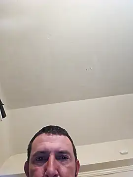 Snapshot of UncutHammer69 chatting on 10-28-25, 07:13 UncutHammer69 online show from 10-28-25, 07:13