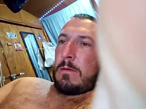 Snapshot of UncutHammer69 chatting on 03-03-26, 08:38 UncutHammer69 online show from 03-03-26, 08:38