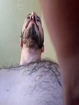 Snapshot of UncutHammer69 chatting on 11-19-25, 08:42 UncutHammer69 online show from 11-19-25, 08:42