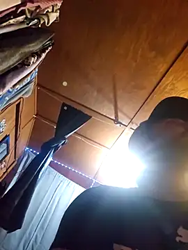 Snapshot of UncutHammer69 chatting on 02-26-26, 04:40 UncutHammer69 online show from 02-26-26, 04:40