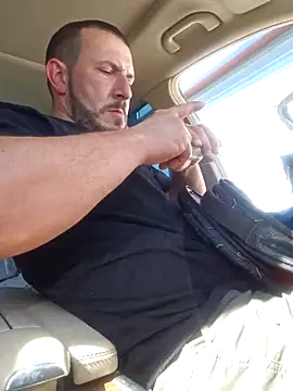 Snapshot of UncutHammer69 chatting on 03-01-26, 07:36 UncutHammer69 online show from 03-01-26, 07:36