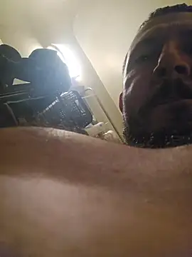 Snapshot of UncutHammer69 chatting on 10-23-25, 10:58 UncutHammer69 online show from 10-23-25, 10:58