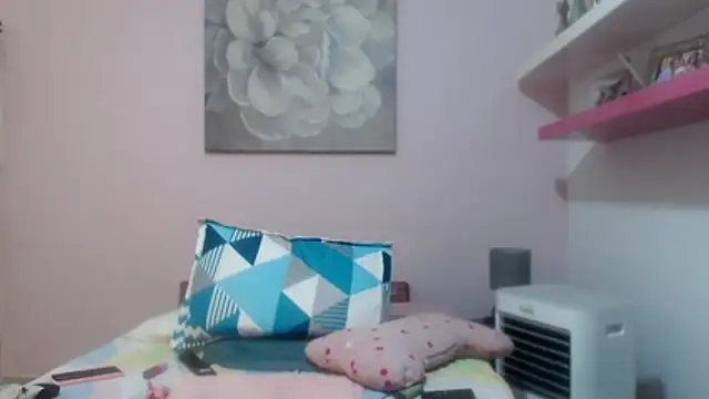 CindyCrawford online show from 12-18-25, 03:00