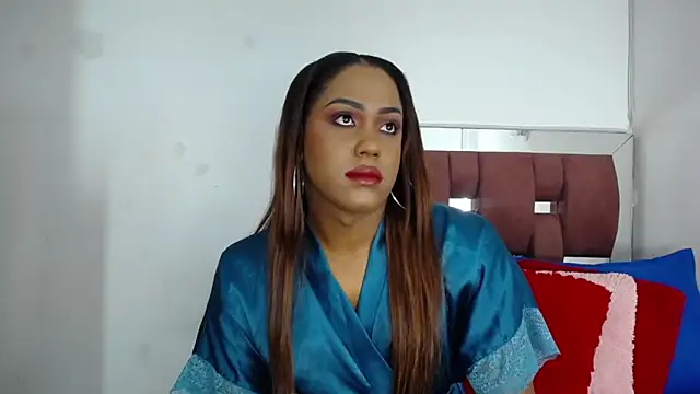 LoraineBigCockTs online show from 10-17-25, 01:35