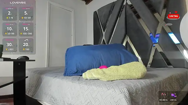 moonsweet1 online show from 03-10-26, 06:34